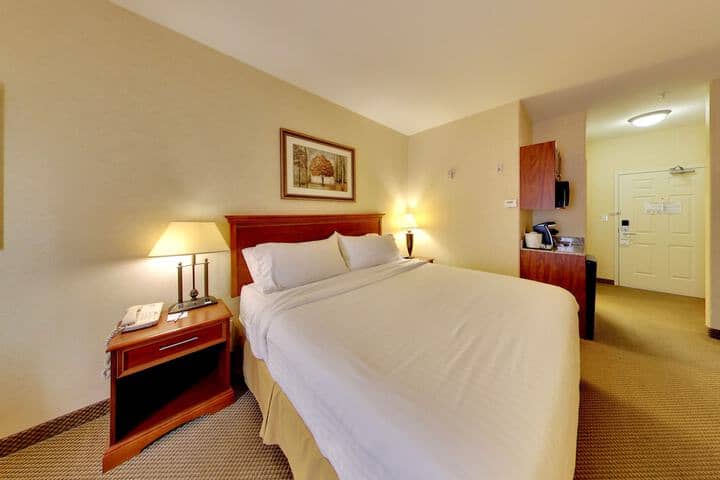 Room 35 of 108