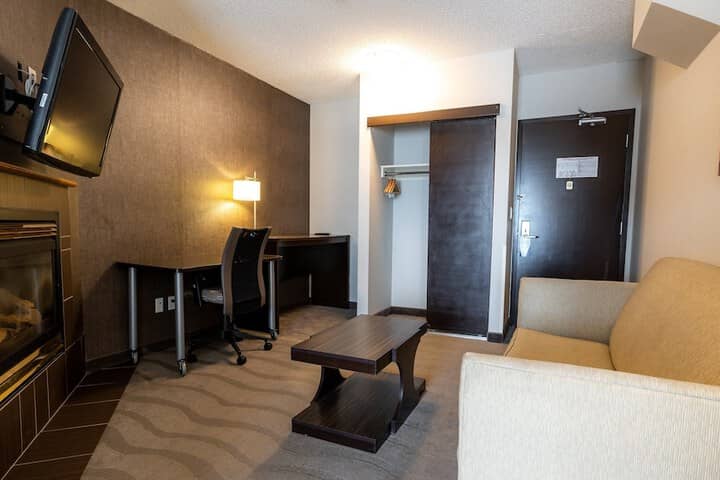 Room 50 of 108