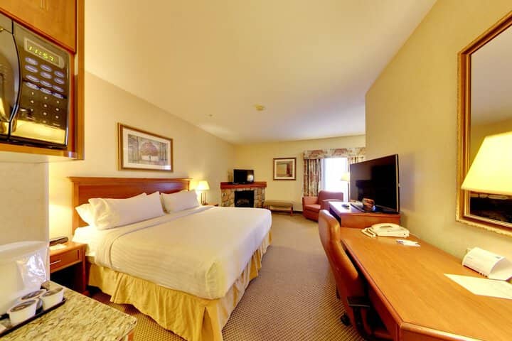 Room 32 of 108