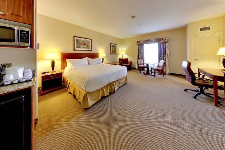 Room 8 of 108